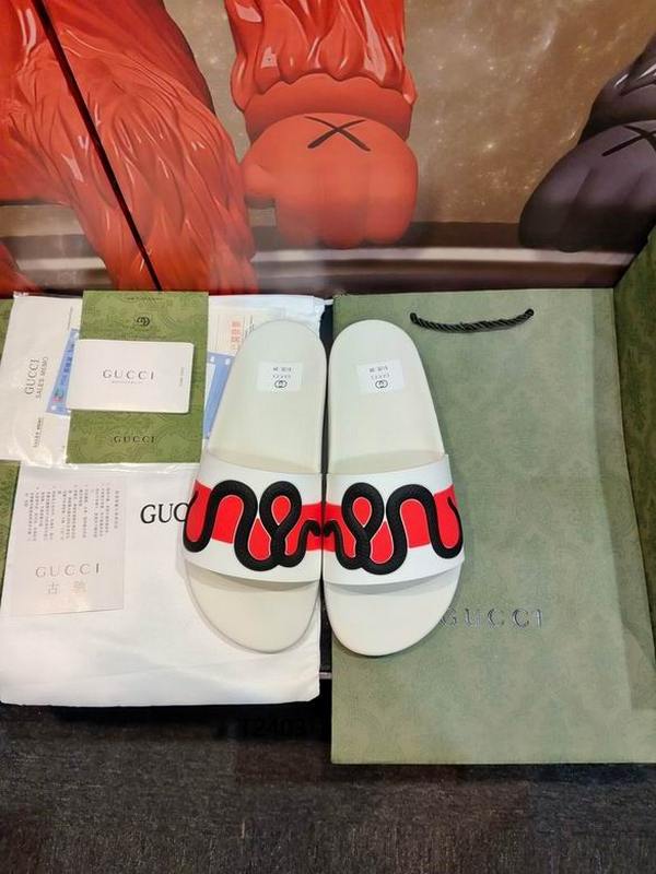 Gucci Men's Slippers 385